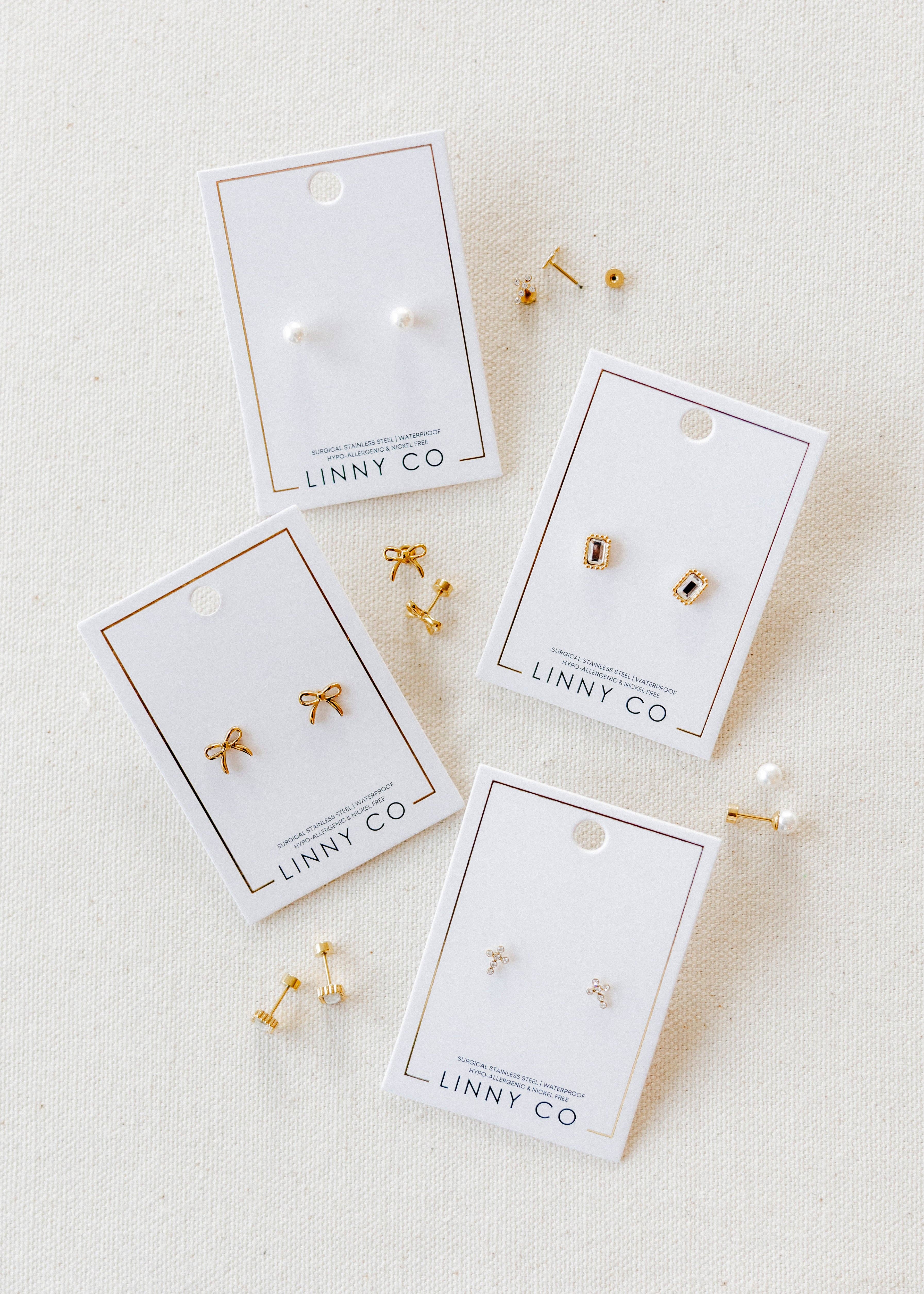 LINNY CO - Wholesale Stud/Post Earrings - Screwback Stud Earrings - Sadie - Gold17