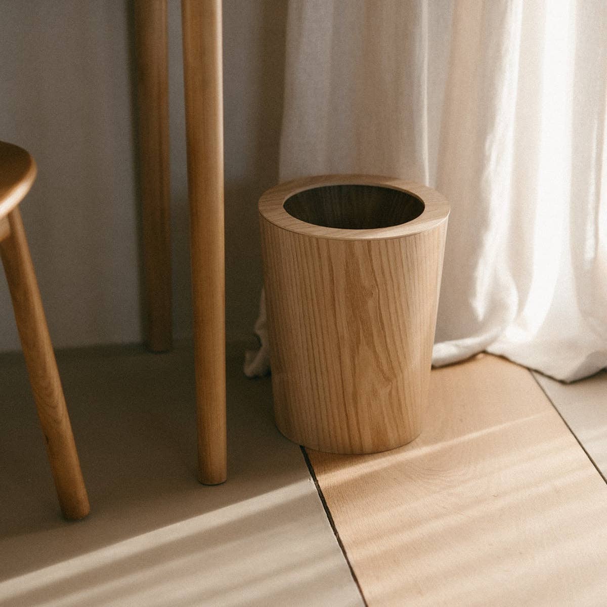 Andrea House - Vendita all'ingrosso Cestino/bidone della spazzatura - Cestino da ufficio beige in legno0