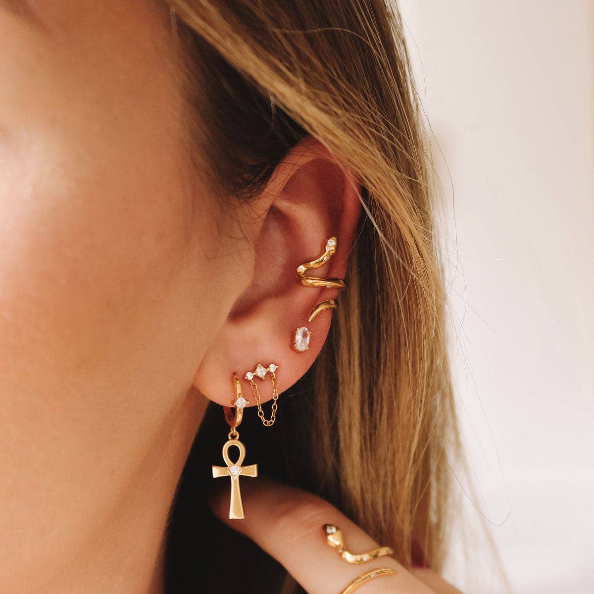 Nébuleuse Bijoux - Vendita all'ingrosso Orecchini singoli - Orecchino bianco Isis8