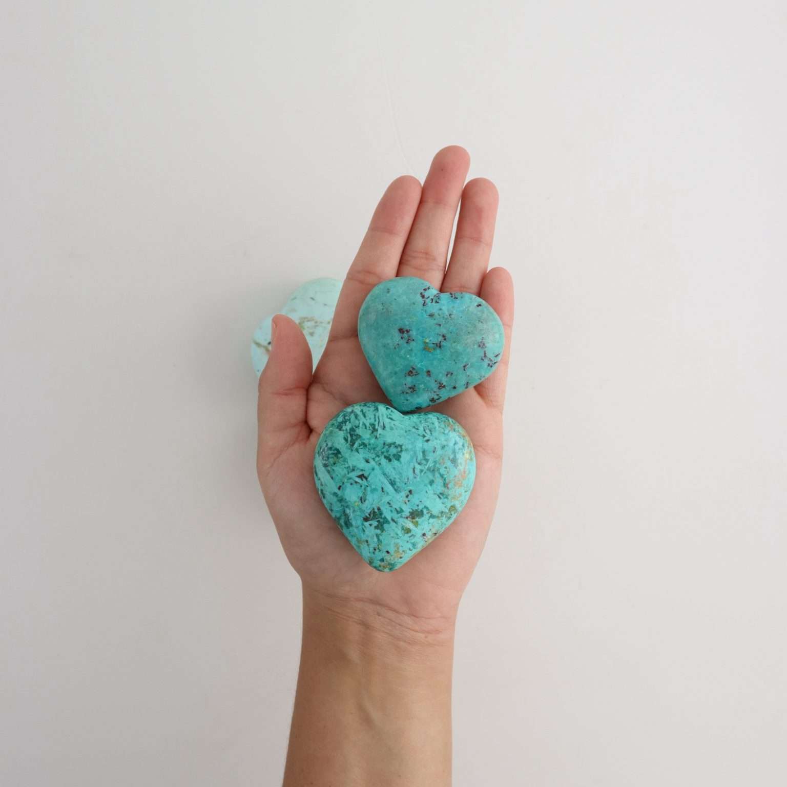 Mi Esperanza Minerals - Wholesale Spiritual Stone/Crystal - Peruvian Turquoise Heart Set of 51