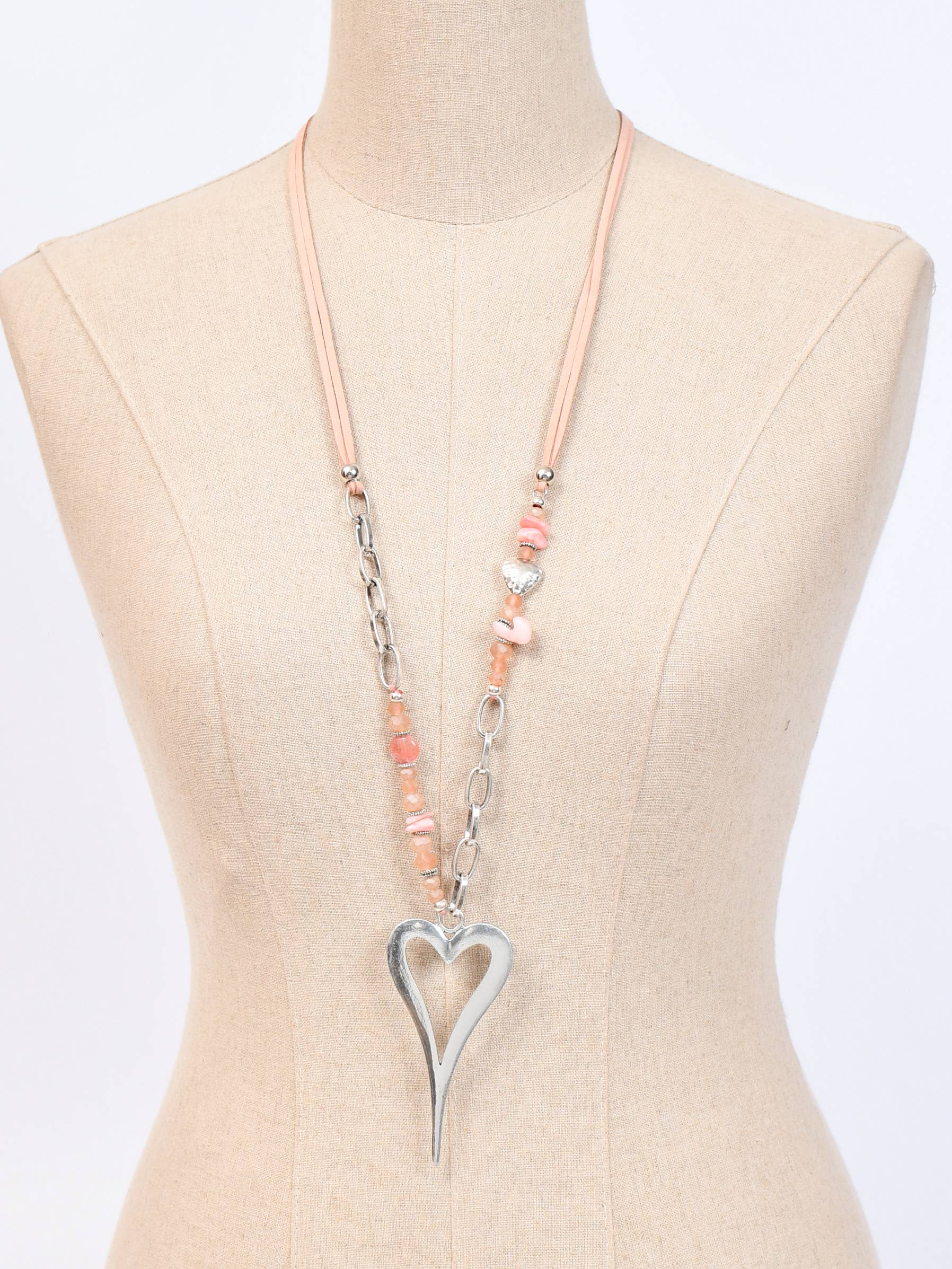 Victoria Moda - Wholesale Pendant/Charm Necklace - Long necklace with heart and beads1