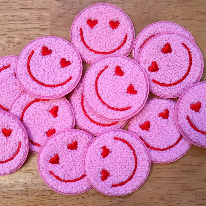 Scratch Decor - Wholesale Patch - Heart Eyes Smile Face Iron On Patches