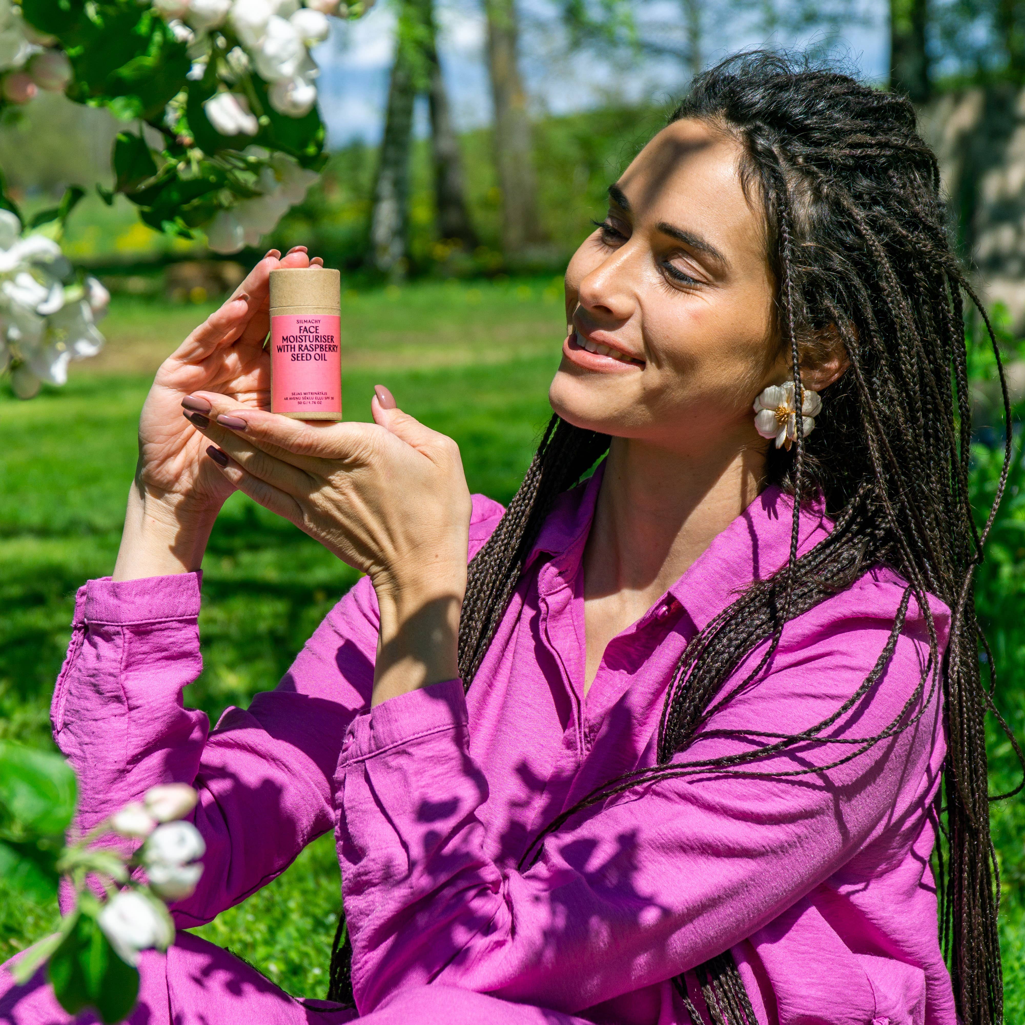 SILMACHY cosmetics - Wholesale Sunscreen - SPF 30 Raspberry Moisturiser - UVA/UVB Protection4