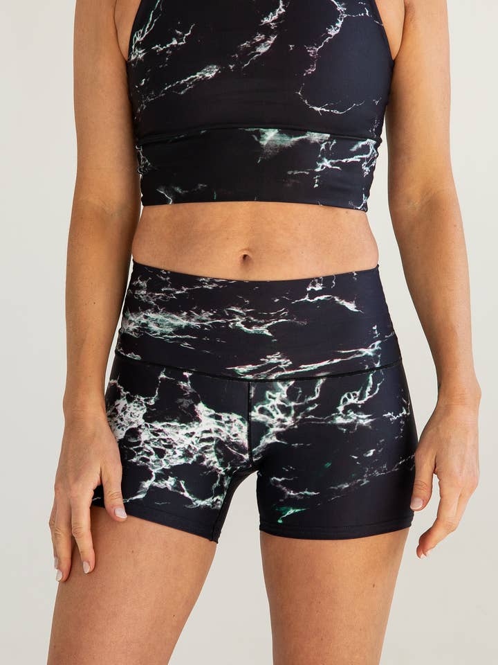Shorts de ioga de mármore preto por atacado de Colorado Threads