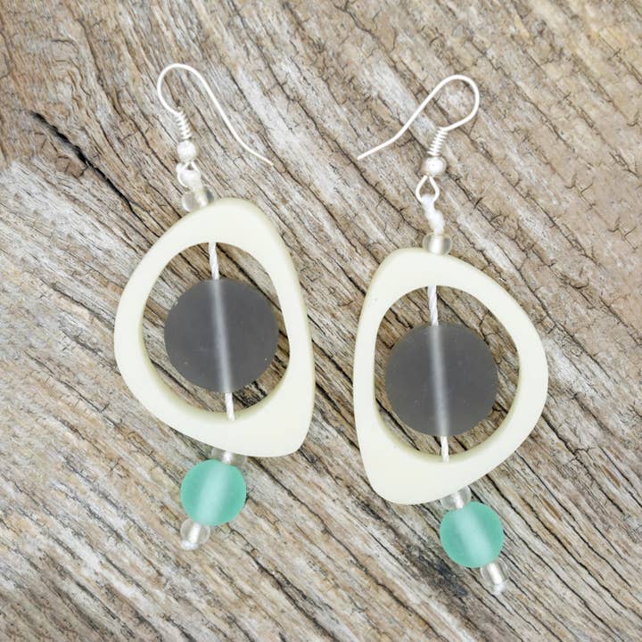 Nusantara Inc. - Wholesale Dangle Earrings - Diwali Resin Earrings-028036