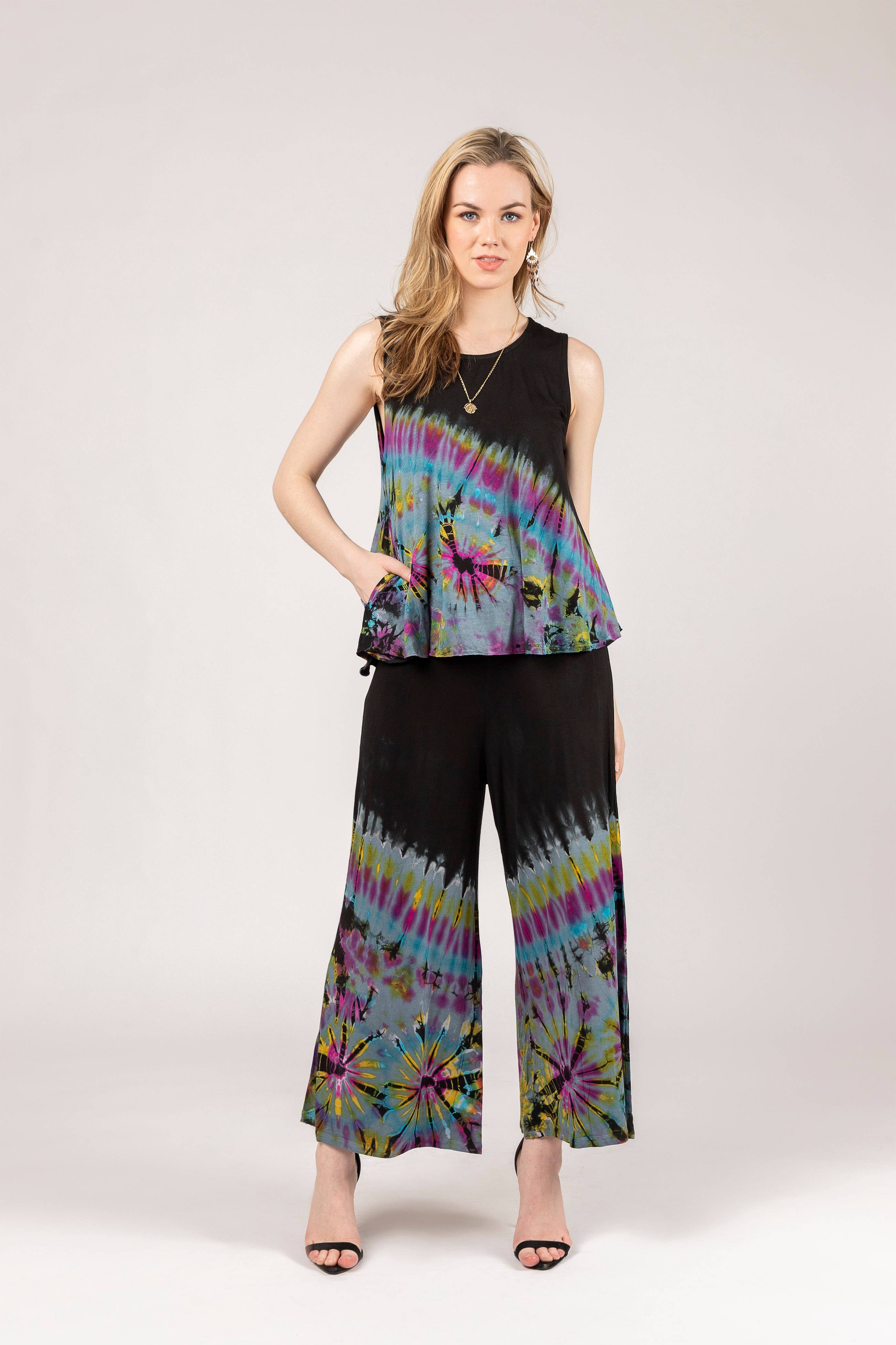 Windhorse Trading Inc – Großhandel Tanktop – Damen – Tie-Dye-Panzer. WN5410