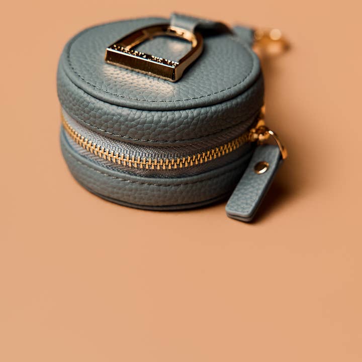 Oakbark & Chrome - Wholesale Coin Purse - Unisex - Stirrup Accessory Keeper in Denim3