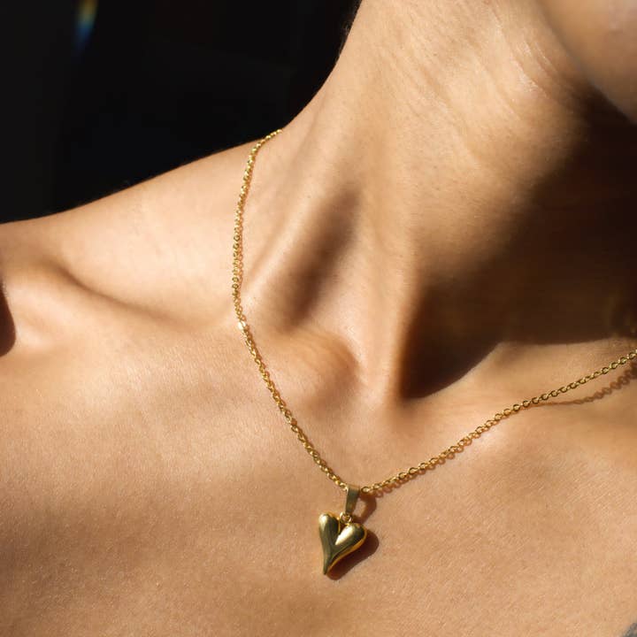 Halskette mit geschwollenem Herz für den Großhandel von TNT Goods