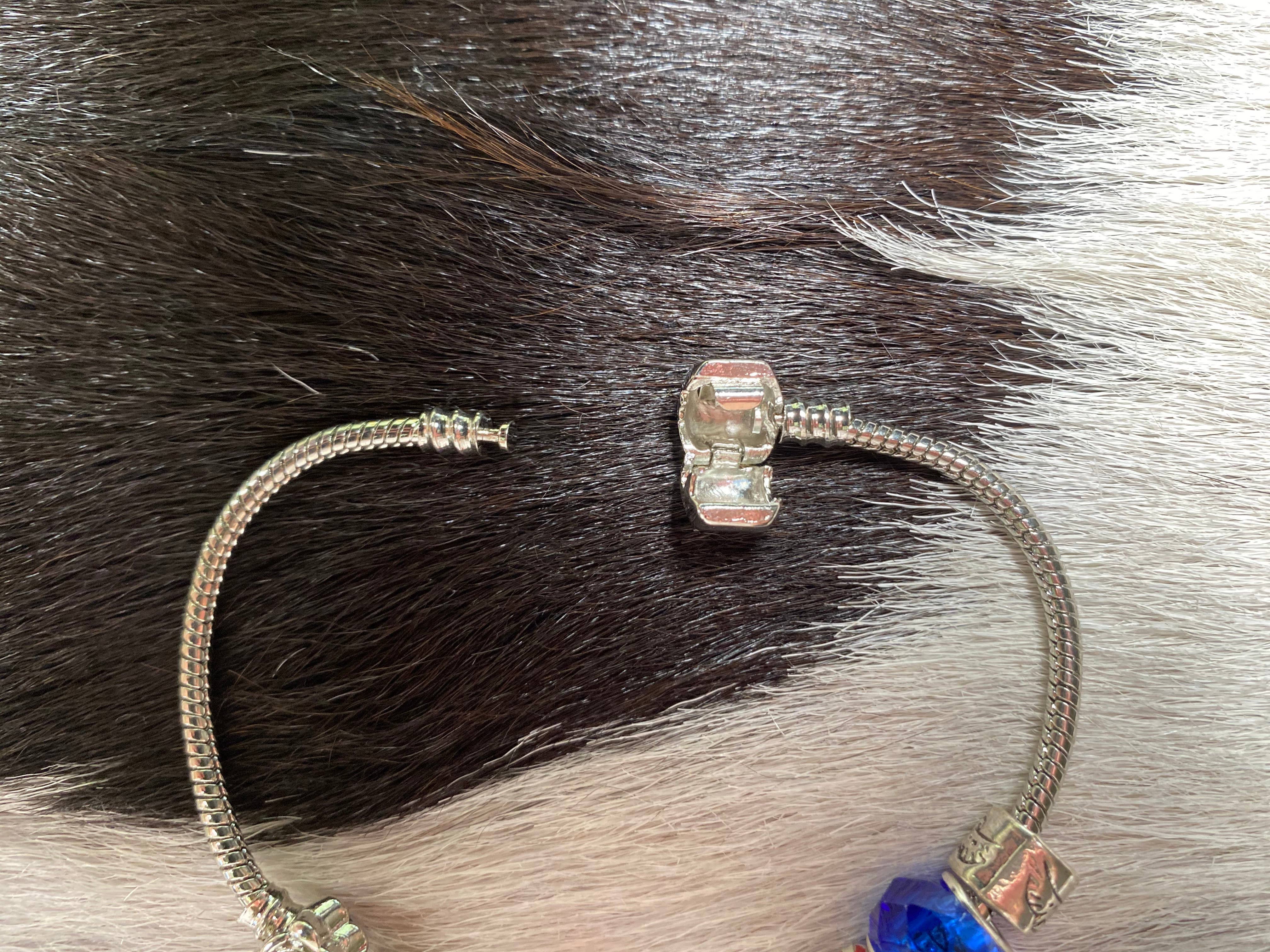 Fiona Accessories – wholesale Charm/dangle bracelet – 4th of July Bracelet American European Bead Bracelet3