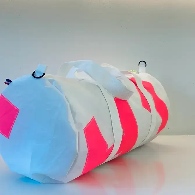 Bientot Dimanche - Wholesale Weekender Bag - Unisex - Upcycled Sail Cloth Duffle Bag Personalised Zero Waste Sport1