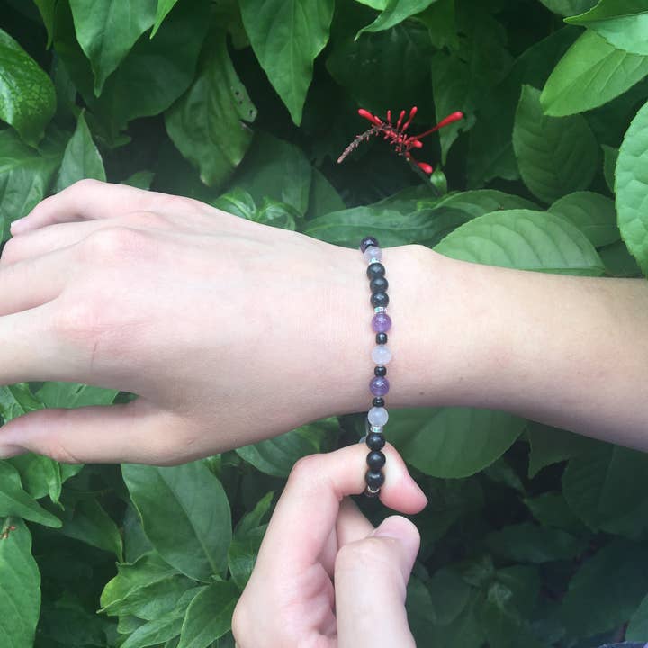 Karelia Creations - Venta al por mayor Pulsera de cuentas - Niños - Pulsera de protección para niños | Cuarzo rosa amatista de shungita