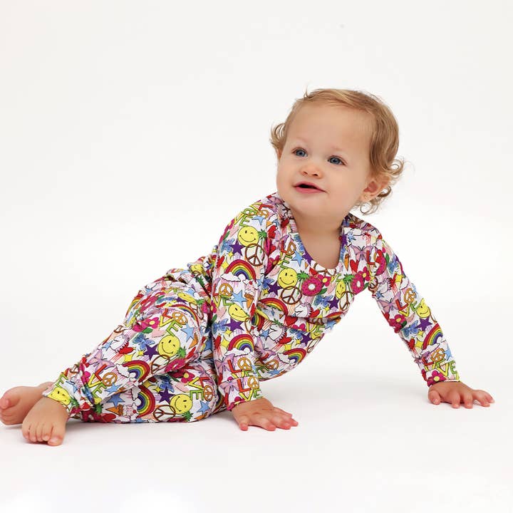 Conjunto de pijama de manga larga para niña @byjordana Collab Icon Drips para venta al por mayor de Baby Noomie