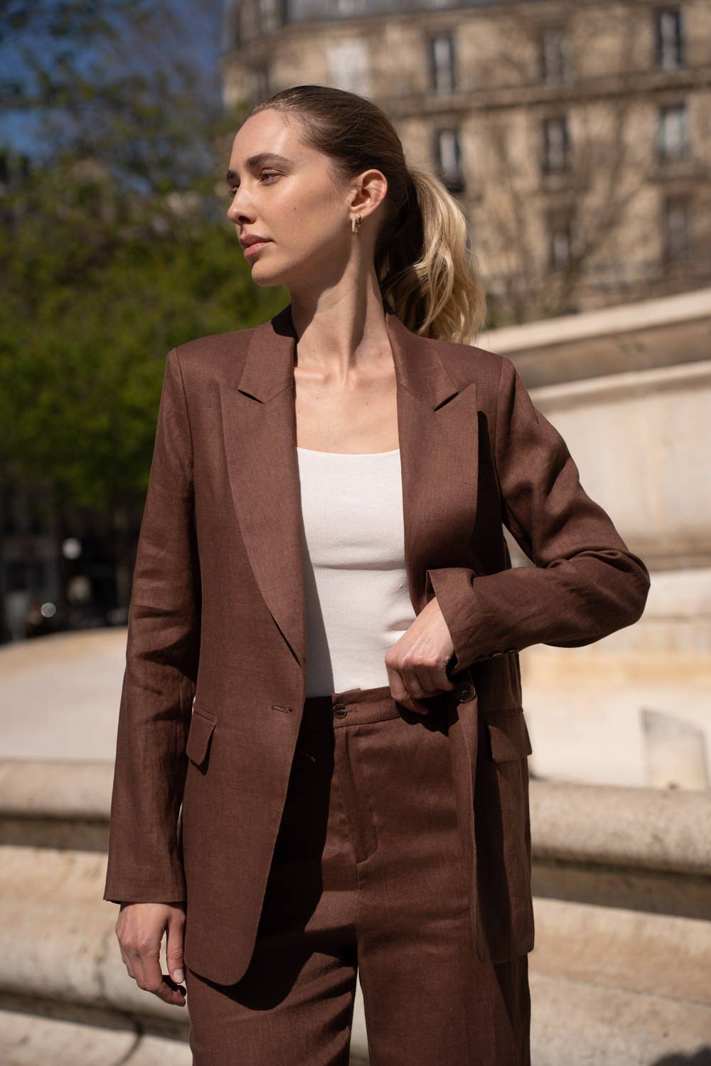 Attentif Paris - Venta al por mayor Blazer - Mujer - [De lino] Chaqueta blazer de corte recto en lino de calidad superior60