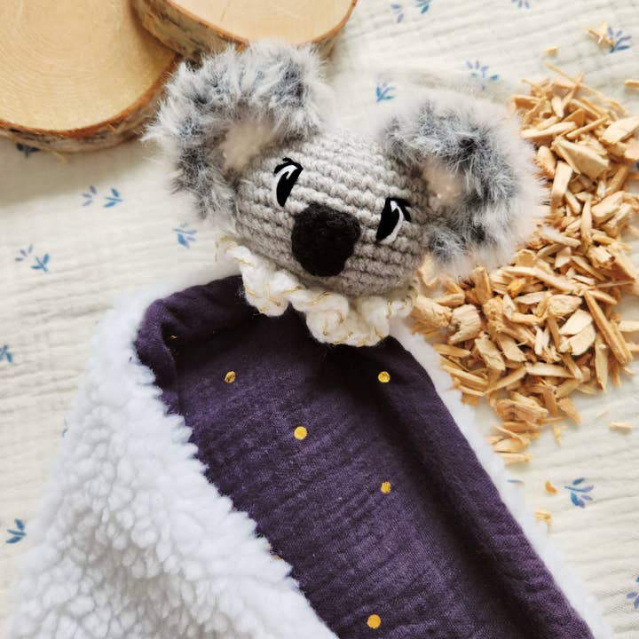 Les Doudous D'Emi - Wholesale Security/Cuddle Blanket - Baby - Doudou Lange Andrea The Koala1