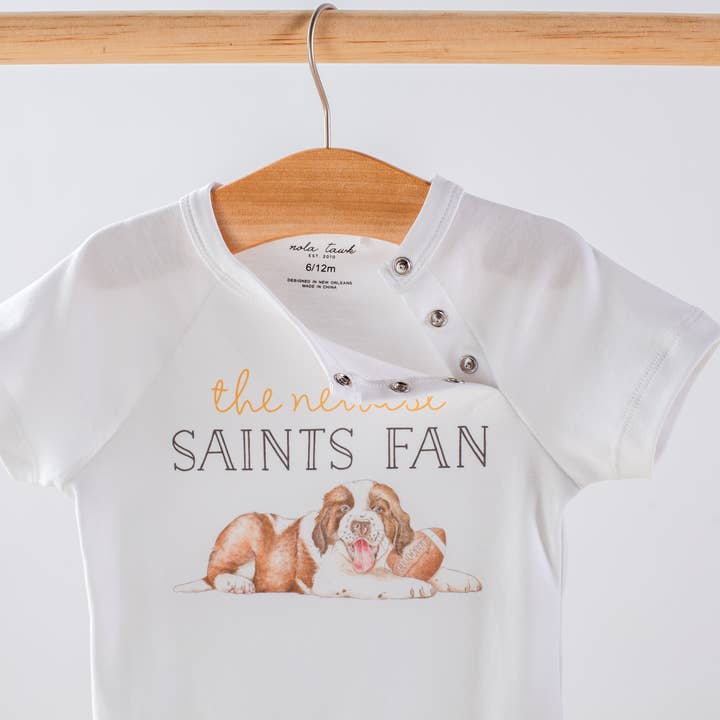 Combinaison en coton biologique The Newest Saints Fan pour la vente par Nola Tawk