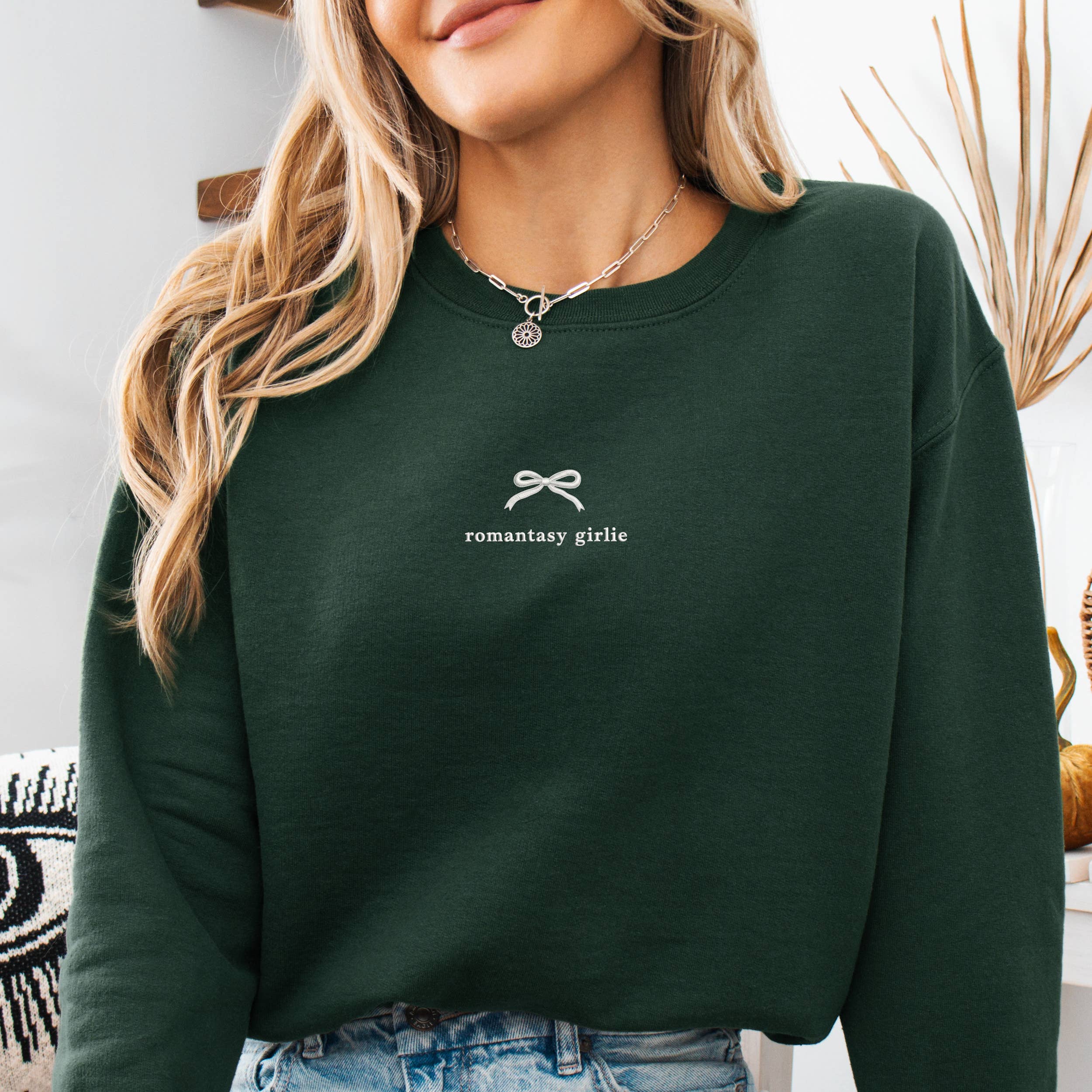 P E T I T R U E - Wholesale Sweatshirt - Women's - EMBROIDERED Sweatshirt Book Lover Bookish Gifts Romantasy1