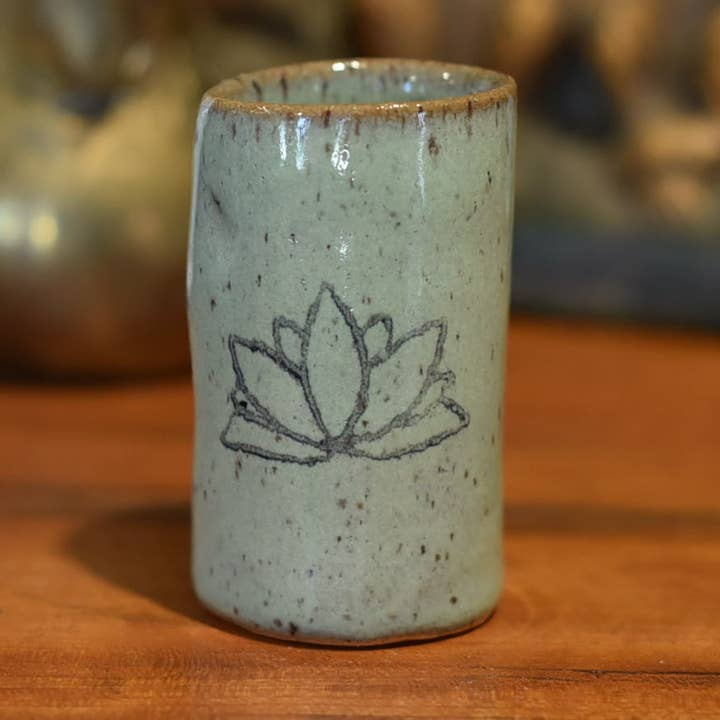 Tiny Tumblers - Lotus voor wholesale door Mud & Maker