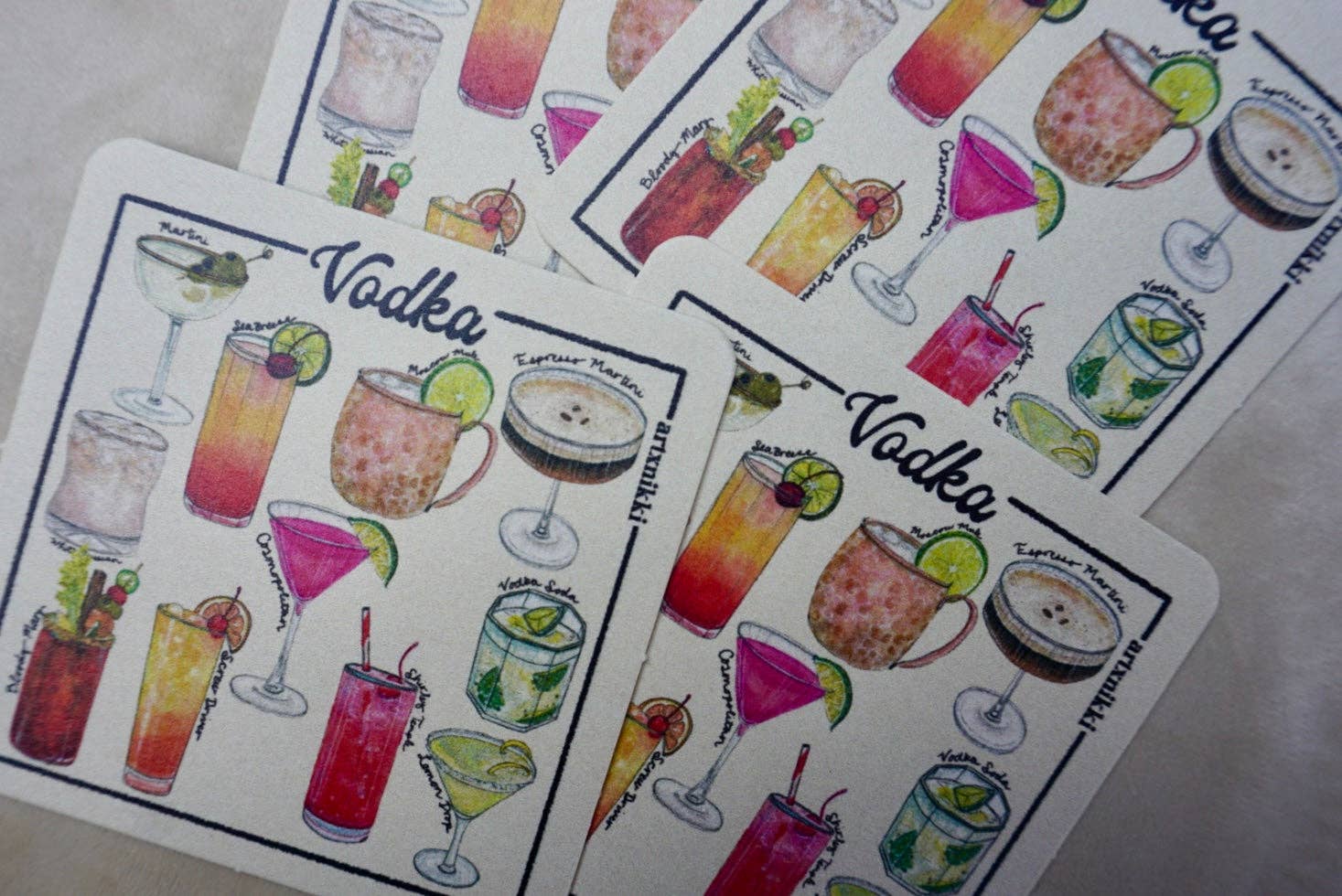 artxnikki - Vendita all'ingrosso Sottobicchiere - Set di 4 sottobicchieri da cocktail Classic Vodka2