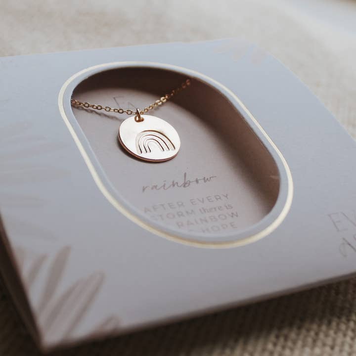 Collier Arc-en-ciel pour la vente par Ever Aster