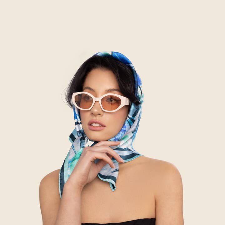 Pashmisy - Wholesale Scarf - Women's - Aqua Wave Flow – Italian Silk Square Scarf (70 x 70 cm)2