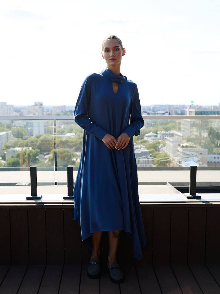 Vestido largo azul A-line com bainha assimétrica por atacado de Azuri Fashion Group