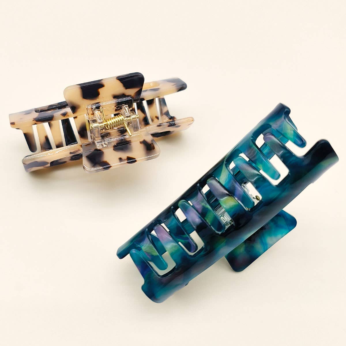 ACCITY - Wholesale Hair Clip - Women's - 3.22" Tortoise Shell Flat Women's Hair Claw Clip_CWAHA00995