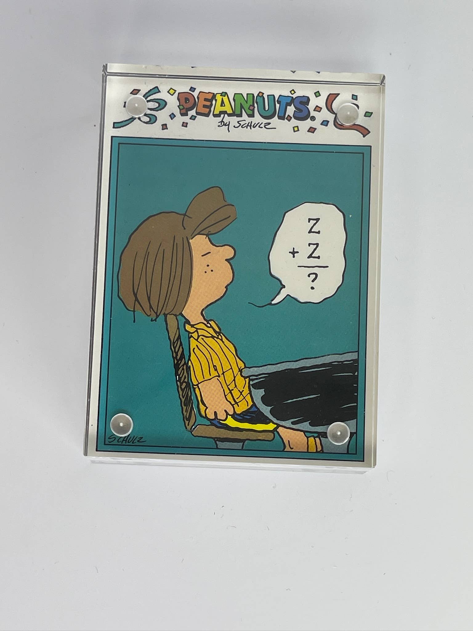 The Mustache Cat Made - Vente Affiche d'art - Cartes à échanger encadrées vintage Snoopy + Peanuts17