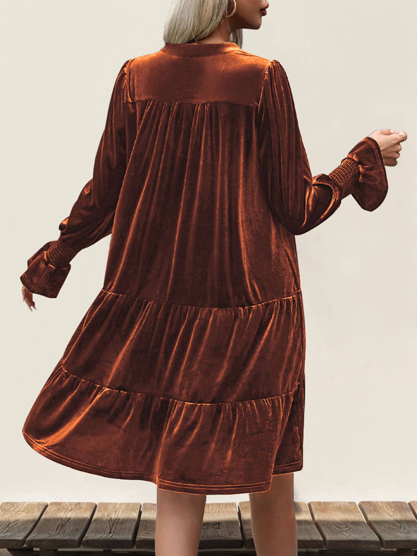 Masyal – wholesale Dress – Women's – Elegant and versatile party long-sleeved solid velvet dress1