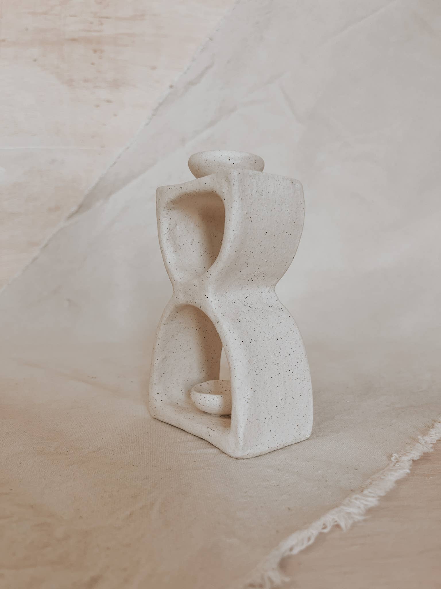 Anna Flowers Ceramics – Objeto de mesa decorativo por atacado – Altar de Cerâmica Feito à Mão – Decoração para Rituais e Meditação3