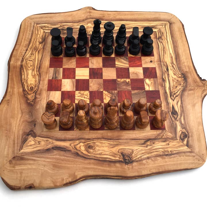 chess set chessboard size M handmade from olive wood for wholesale by medina mood