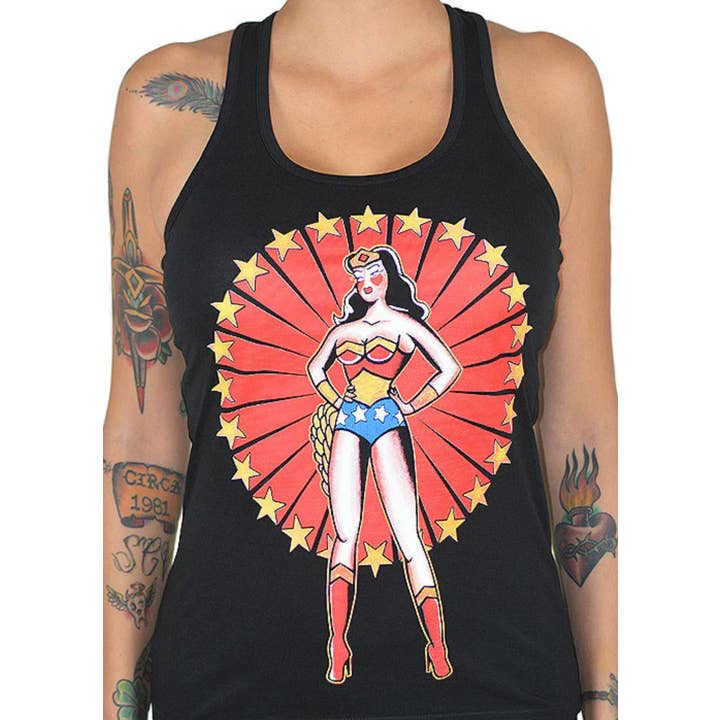 Camiseta sin mangas con estampado de pinup inspirada en tatuajes ULTIMATE WOMAN para venta al por mayor de Pinky Star