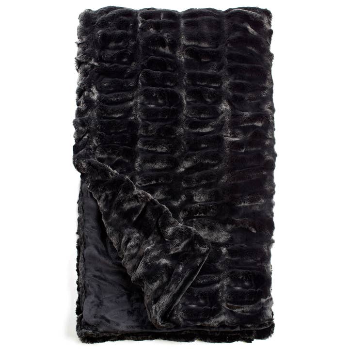 Donna Salyers Fabulous-Furs - Wholesale Decoratiedeken - Couture Collection nep-bont plaid3