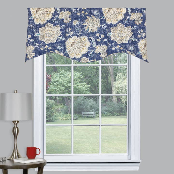 Seabrook flosset Winston Valance for engroshandel hos Thomasville at Home
