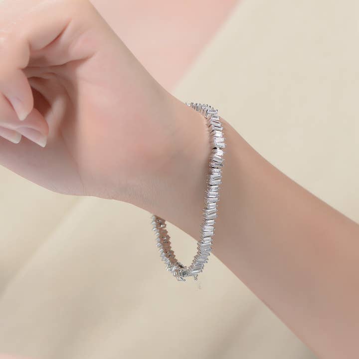 Genevive - Wholesale Tennis Bracelet - SS Rhodium Plated Clear CZa Tennis Bracelet
