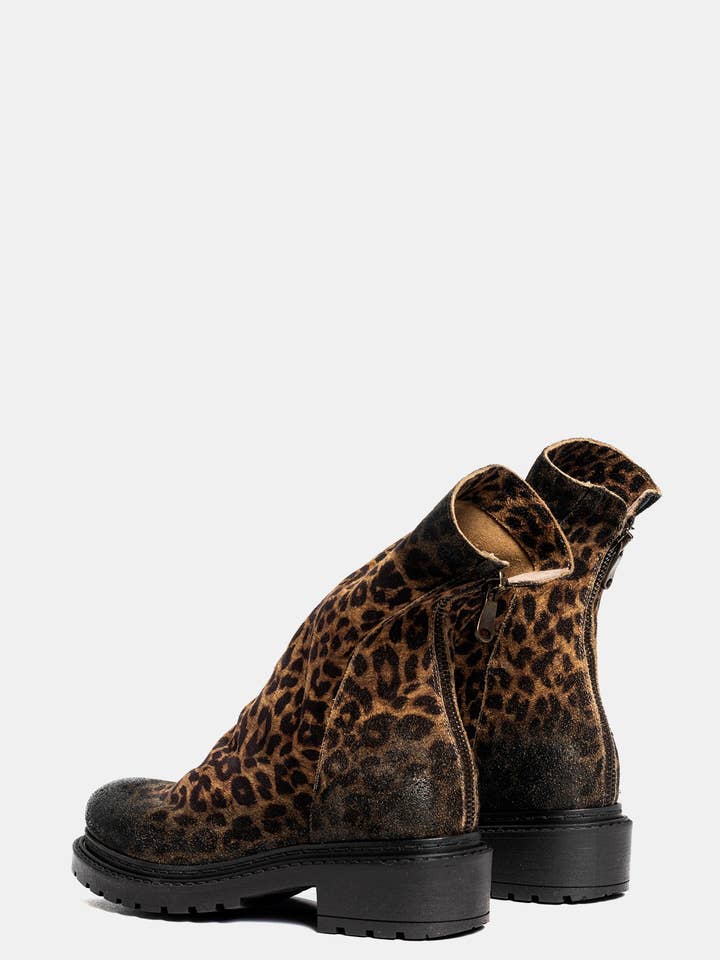 METISSE - Wholesale Boots - Women's - Spotted leather ankle boots MA053