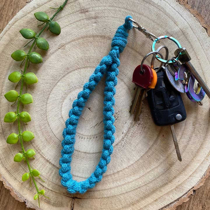 Macra-Made With Love – wholesale Keychain – Women's – Wristlet Keychain3