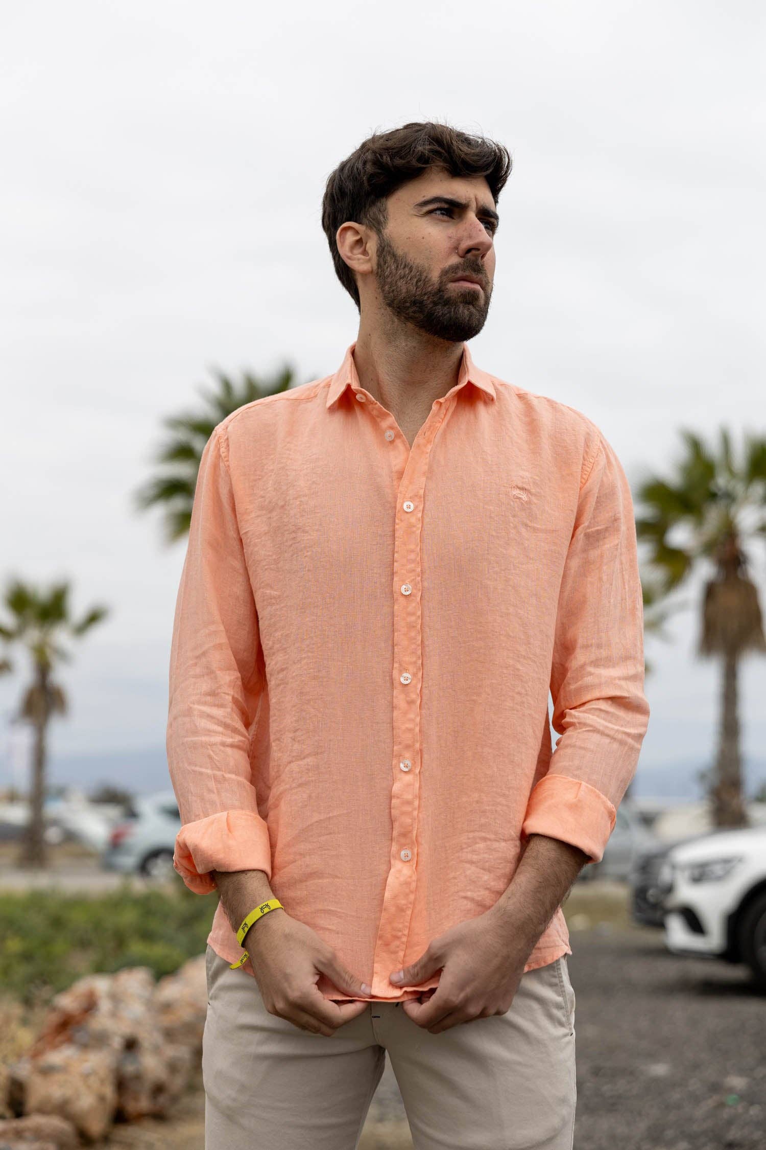 Custi Mikelo: Men's Clothing & Christmas Gifts - Vente Chemise à col boutonné – homme - Chemise en lin pêche | Lanzarote2