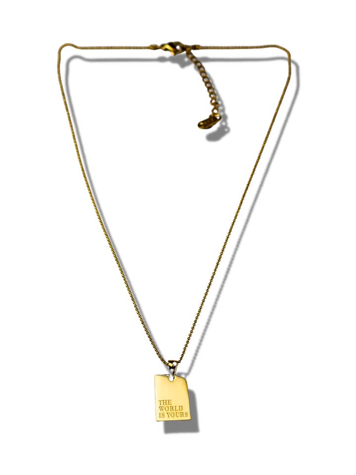 Collana con catena «The World Is Yours» di E's Element per la vendita all'ingrosso da parte di E's Element