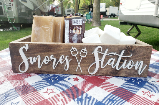 TJSCUSTOMFURNITURE - Vente Outil de gril pour l'extérieur - Boîte de station 3D Smores - Smores Box - Station de camping4