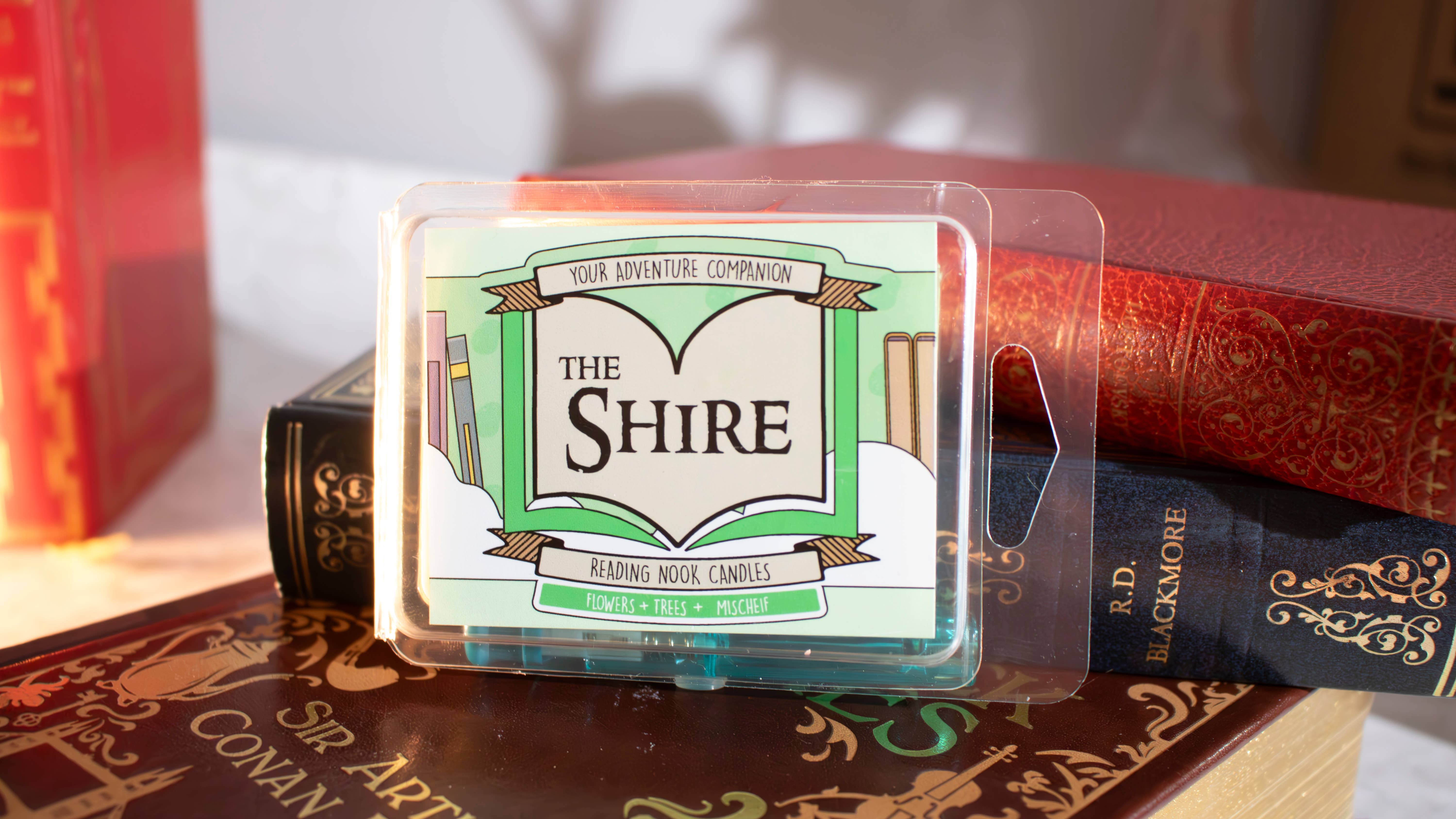 Scent.ily - Wholesale Jar/Filled Candle - Reading Nook: The Shire: 6oz0