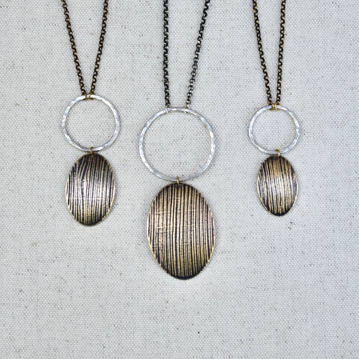 Waldmond-Halskette: Sterlingsilber oder Messing für den Großhandel von Athena Bandit Jewelry