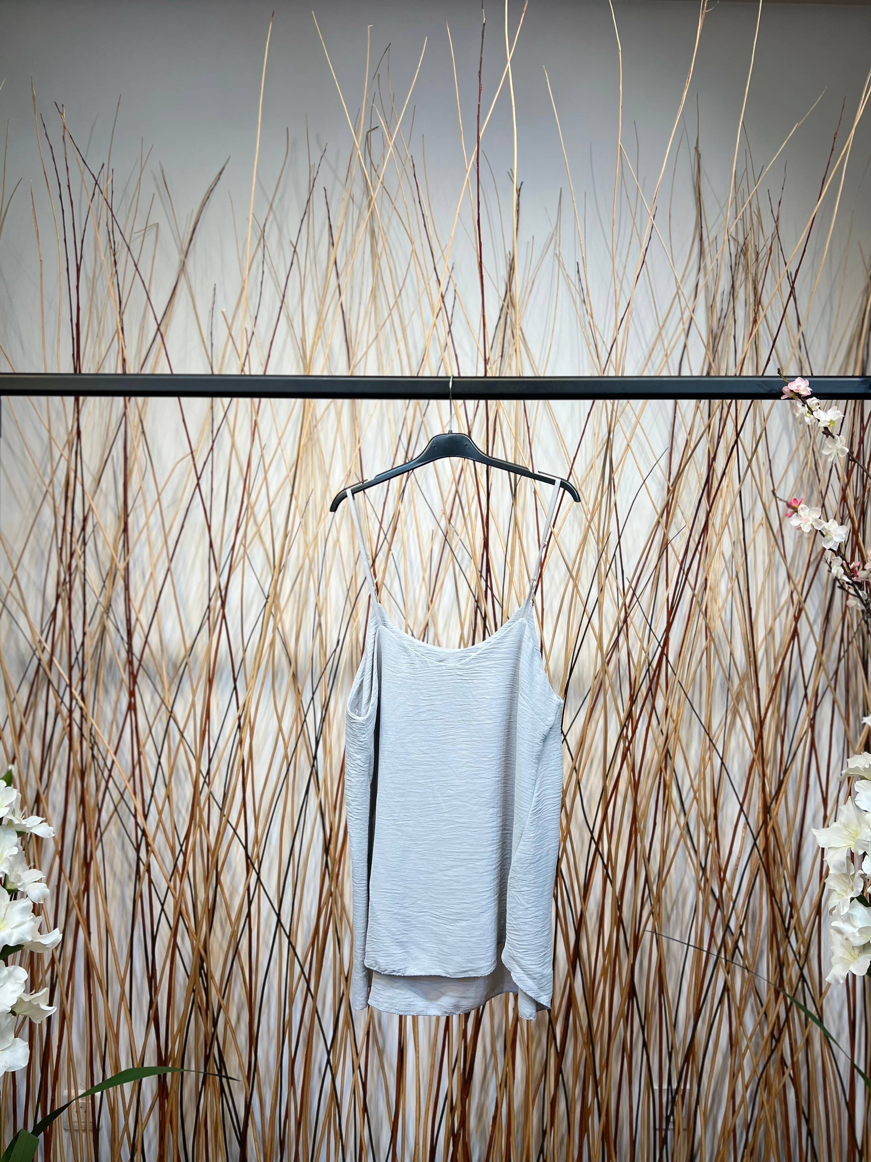 L'Emotion – Engroshandel Tanktop – Kvinder – Cropped tanktop med rund hals og justerbare tynde stropper2