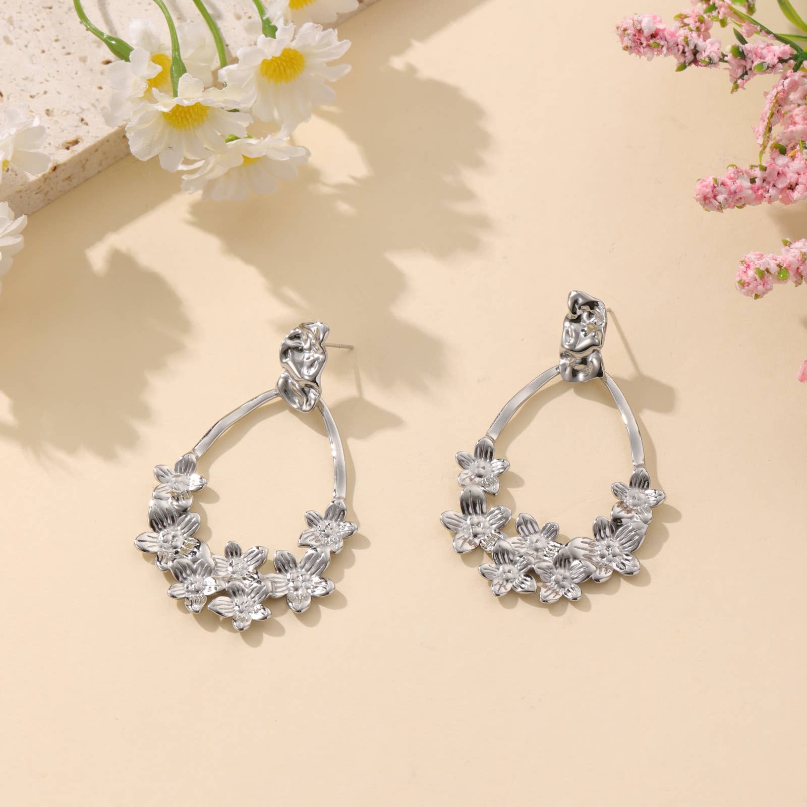 Lovelika - Wholesale Dangle Earrings - Dangling earrings - Léonie3