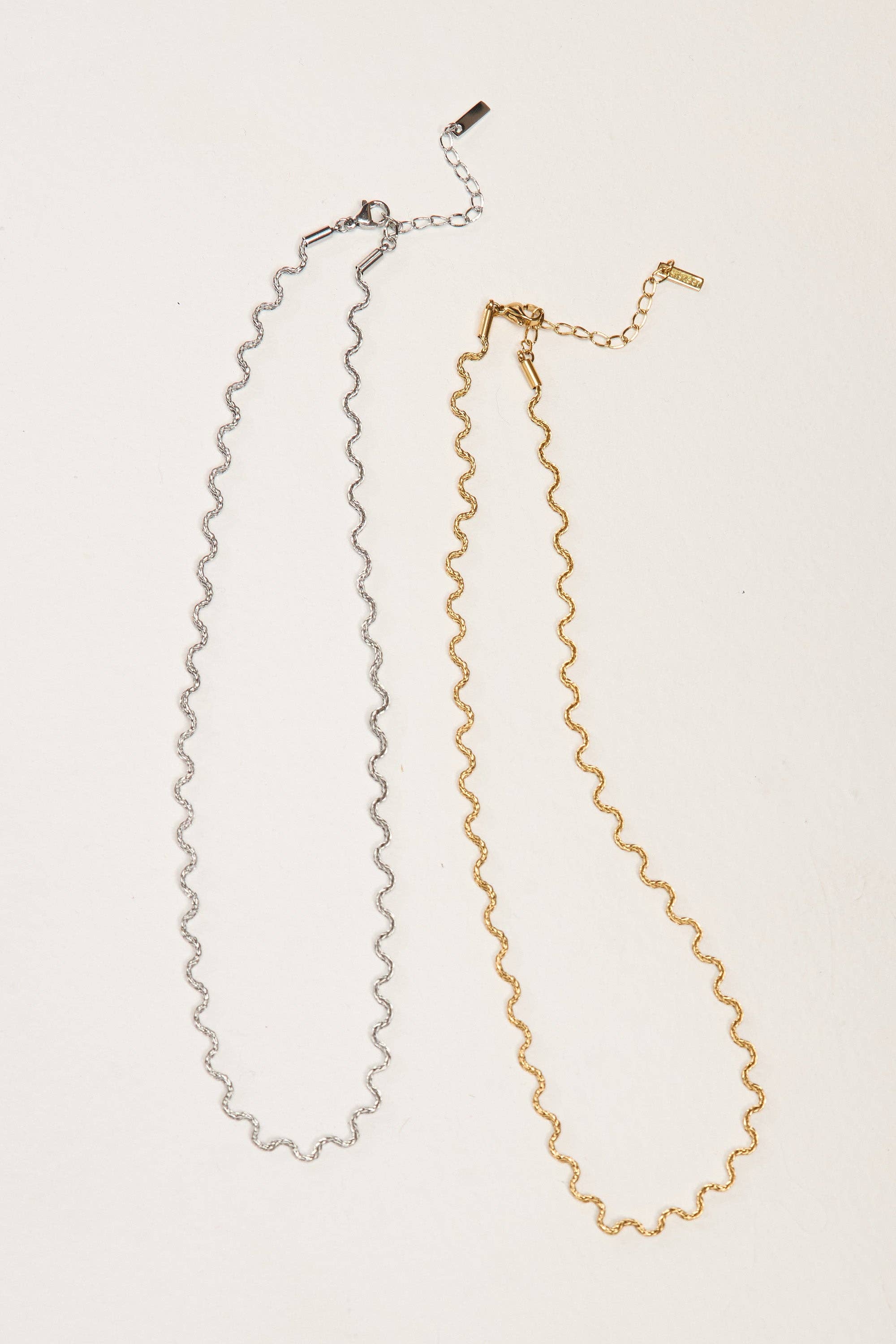 Silver Lineage Necklace for wholesale on Faire2