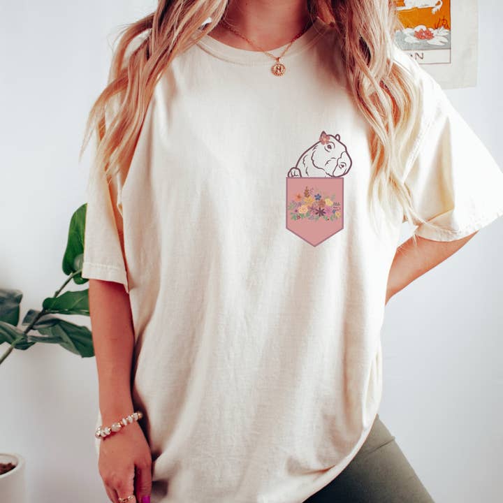 Neues Capybara Poetshirt, Poesie-Sweatshirt, Lifestyle-Shirt, Autorenhemd, Geschenk für Schriftsteller, Lehrerhemd für den Großhandel von AFAdesignsCo