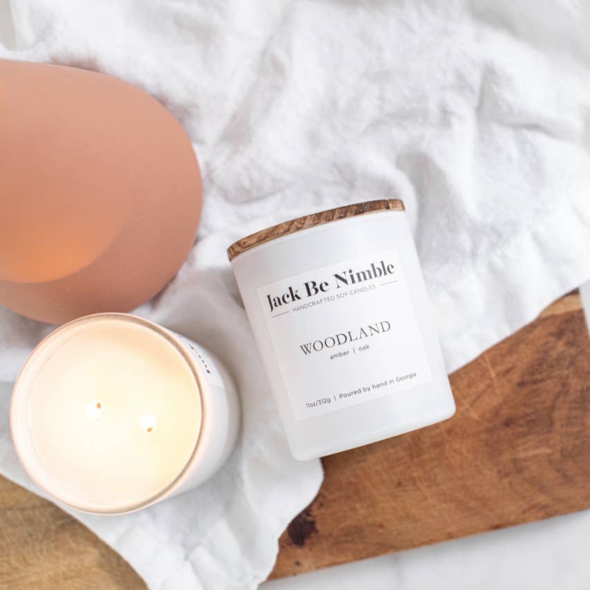Jack Be Nimble Candles - Vente Bougie en bocal - Bougie de soja parfumée Woodland 11 oz1
