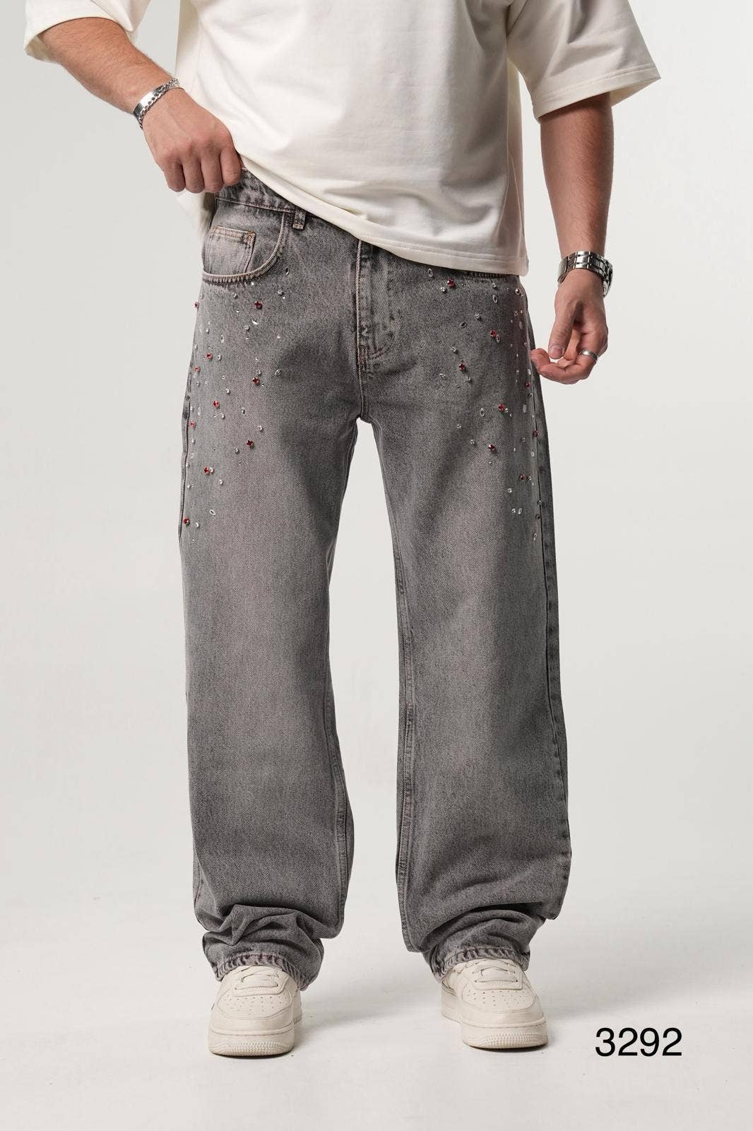 PremiumDenim - Vente Jean – homme - Jean en denim délavé à la pierre avec patchs amples1