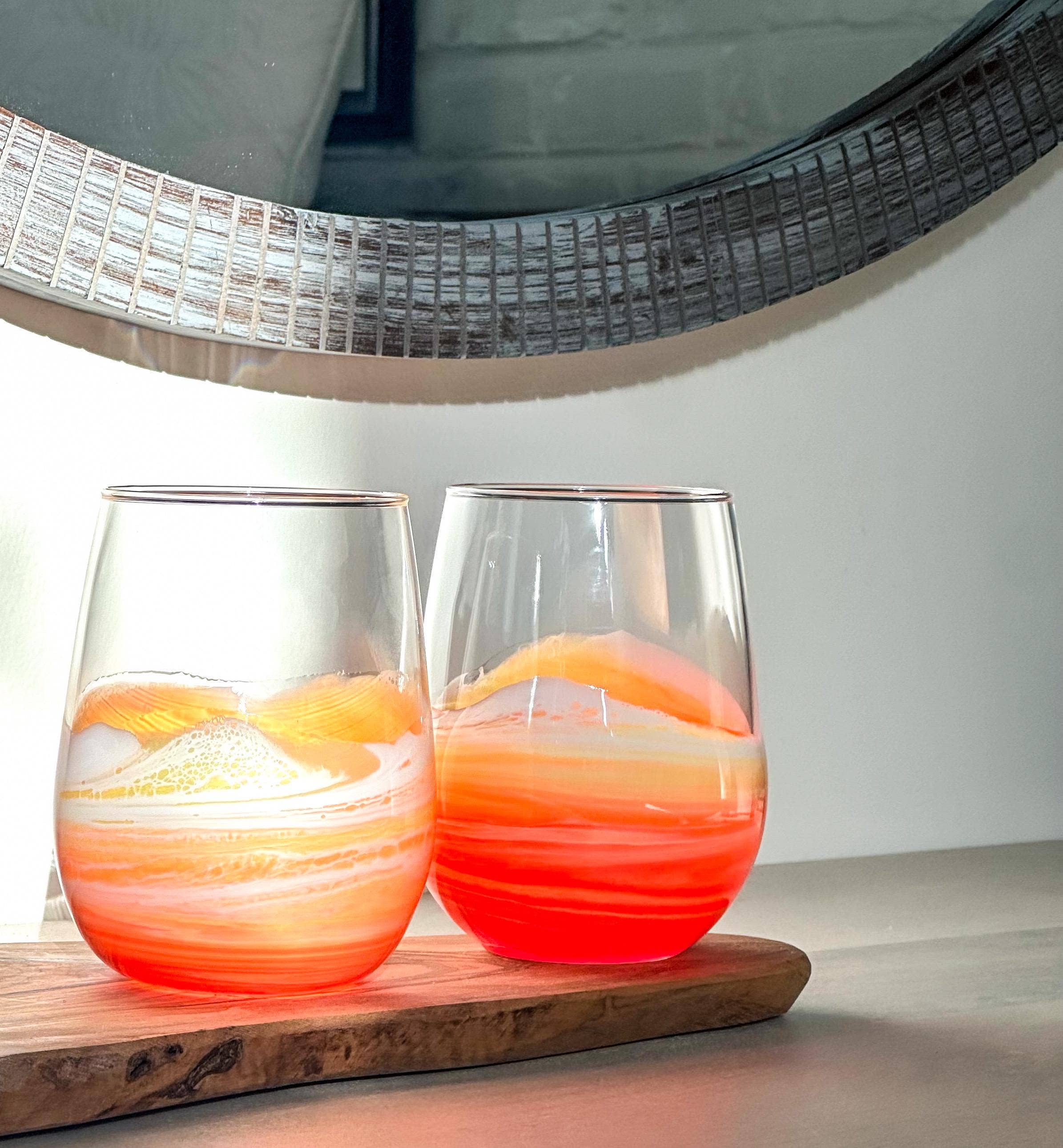 Artful Nests - Wholesale Wine Glass - Resin Wave Sunset Stemless Wine Glass7