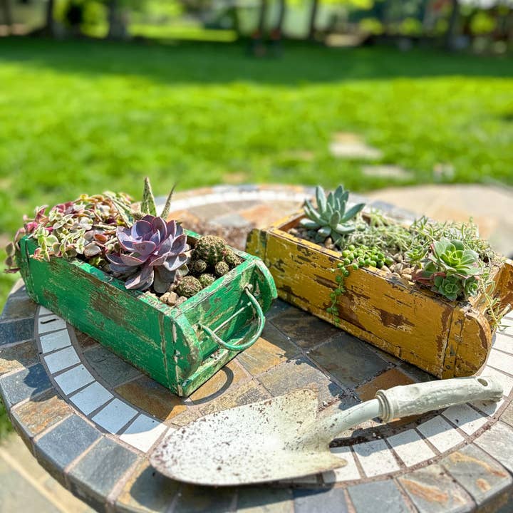Vintage Addiction - Wholesale Planter Box - Green Vintage Brick Mould/Wooden Planter1