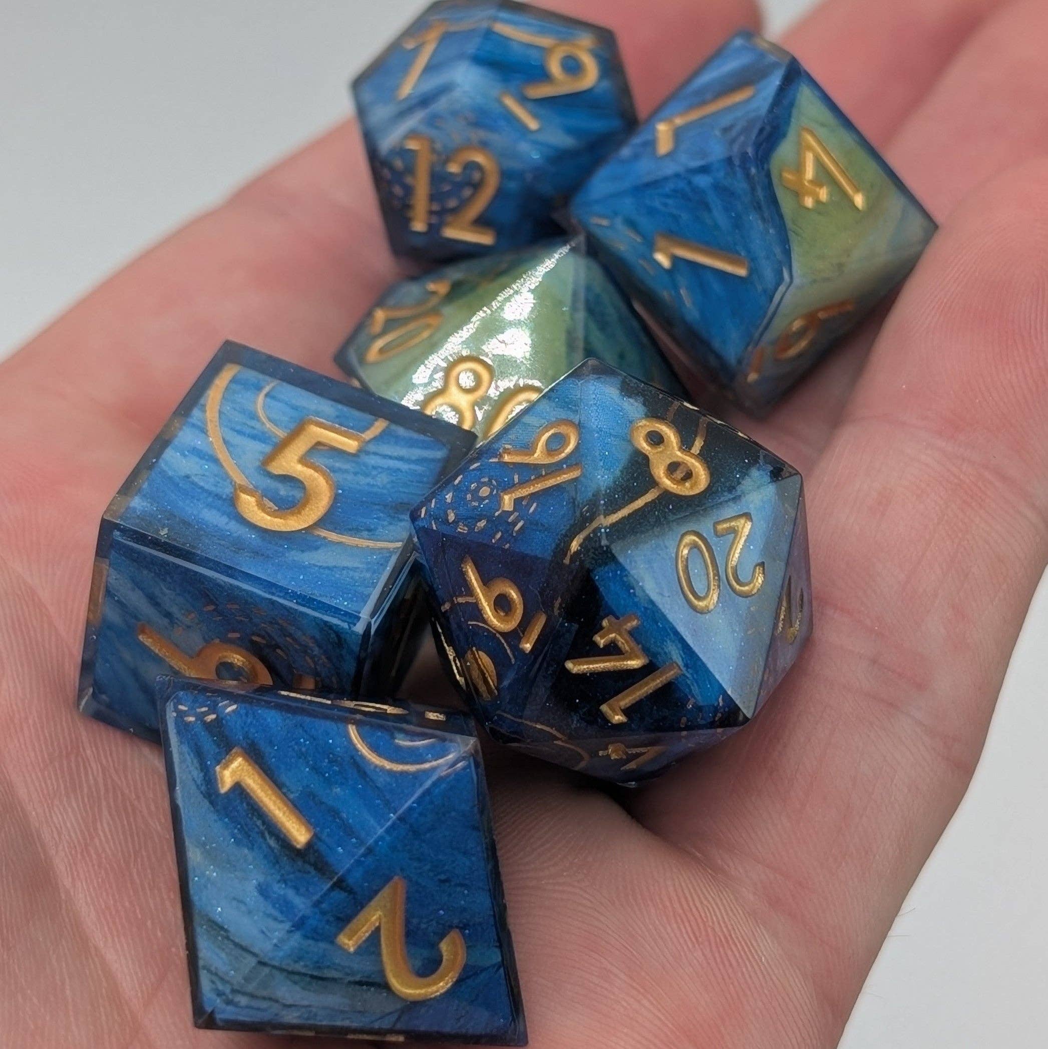 EBONWOOD - Wholesale Dice - Mist and Moon - 7 Piece Luxury D&D Dice Set1